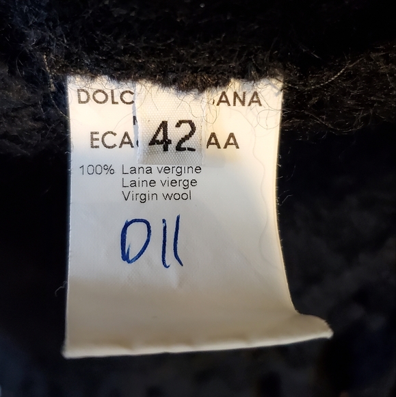 AUTHENTIC DOLCE & GABBANA Blk Wool Poncho w/ Sleeves and Fringe Sz 6 (42 EU) - Picture 10 of 12